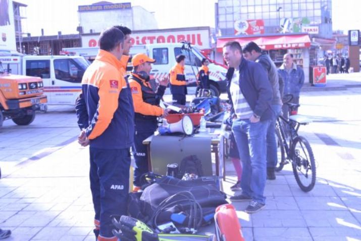 AFAD Ekiplerine Yoğun İlgi